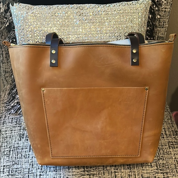 Portland Leather Tan Tote Large Bag in Dakota leather - Picture 2 of 12